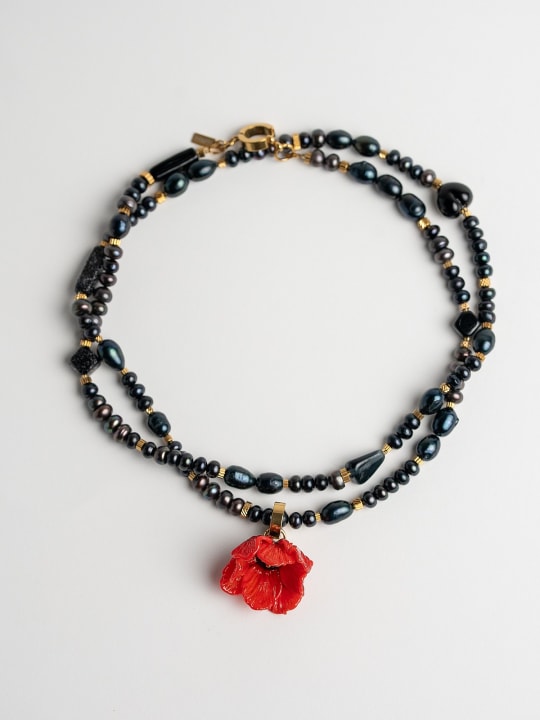 Necklace “Noir Garden” primary