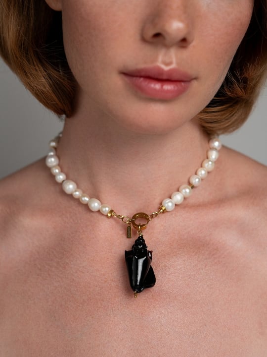 Necklace "Black Shell" 2