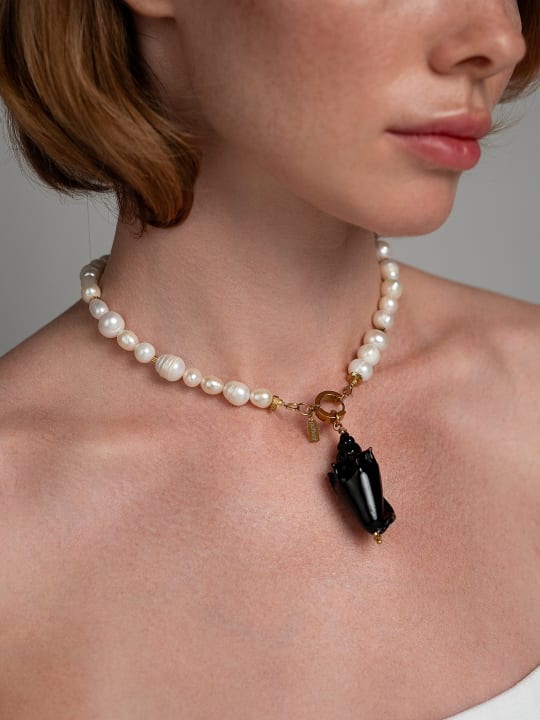 Necklace "Black Shell" 1