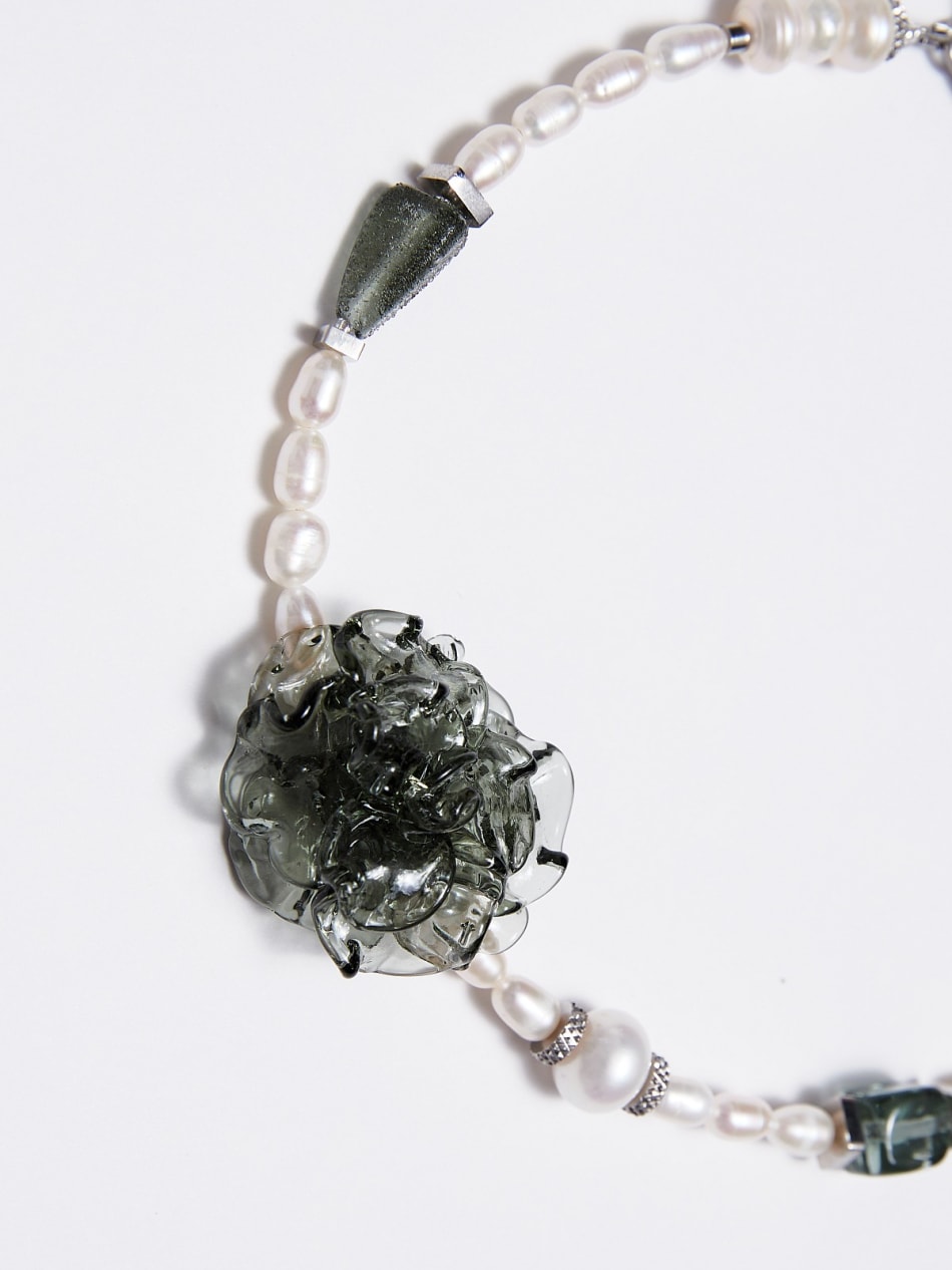 Choker "On the throne" image 3