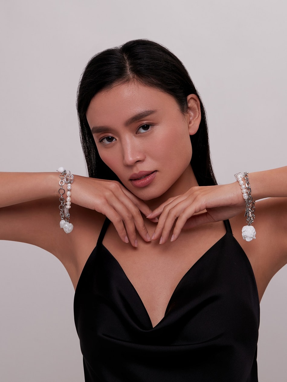 Choker bracelet "White moon" image 3