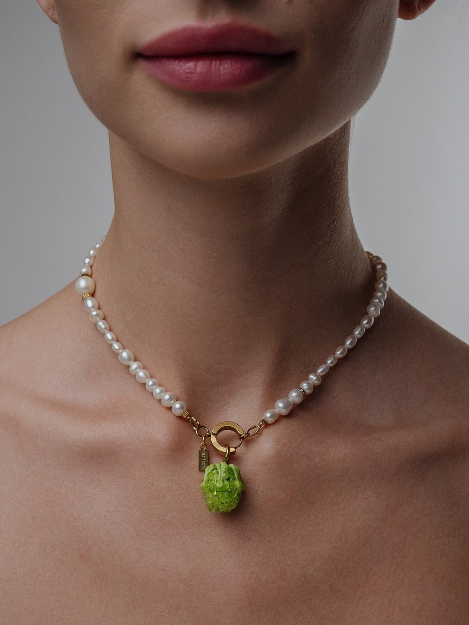 Pendant "Emerald Raspberry " image 7