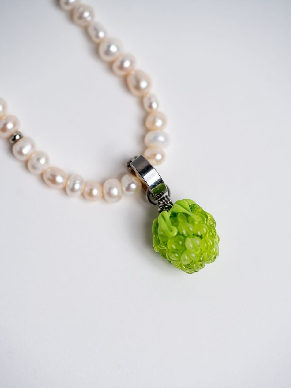 Pendant "Emerald Raspberry"  image 5
