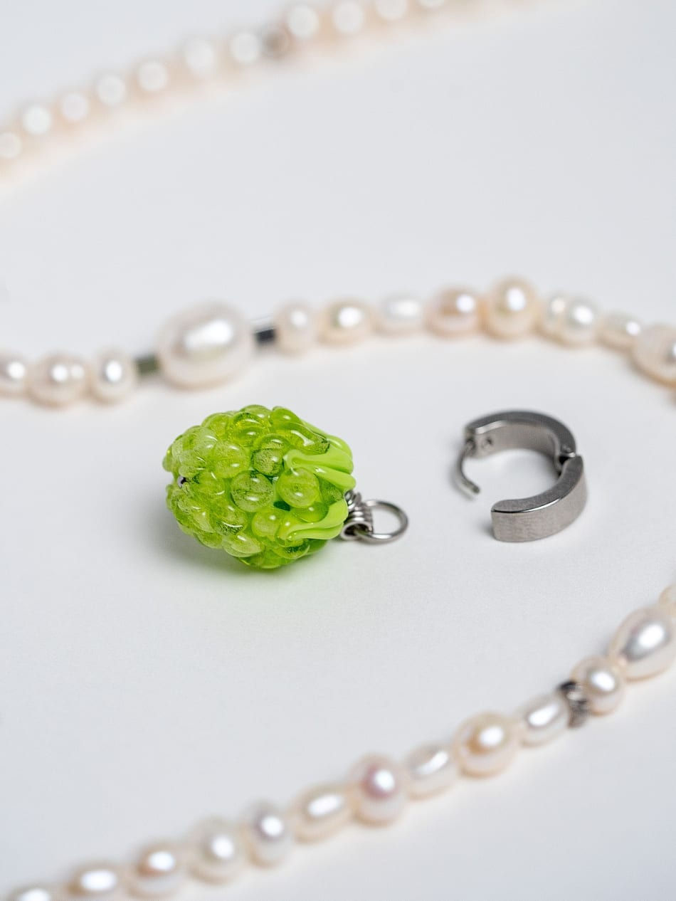 Pendant "Emerald Raspberry"  image 4