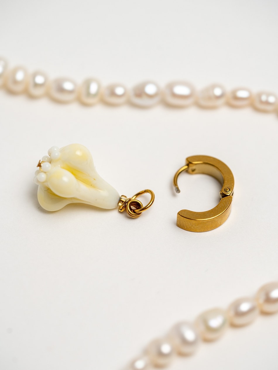 Pendant "Garlic Charm" image 4