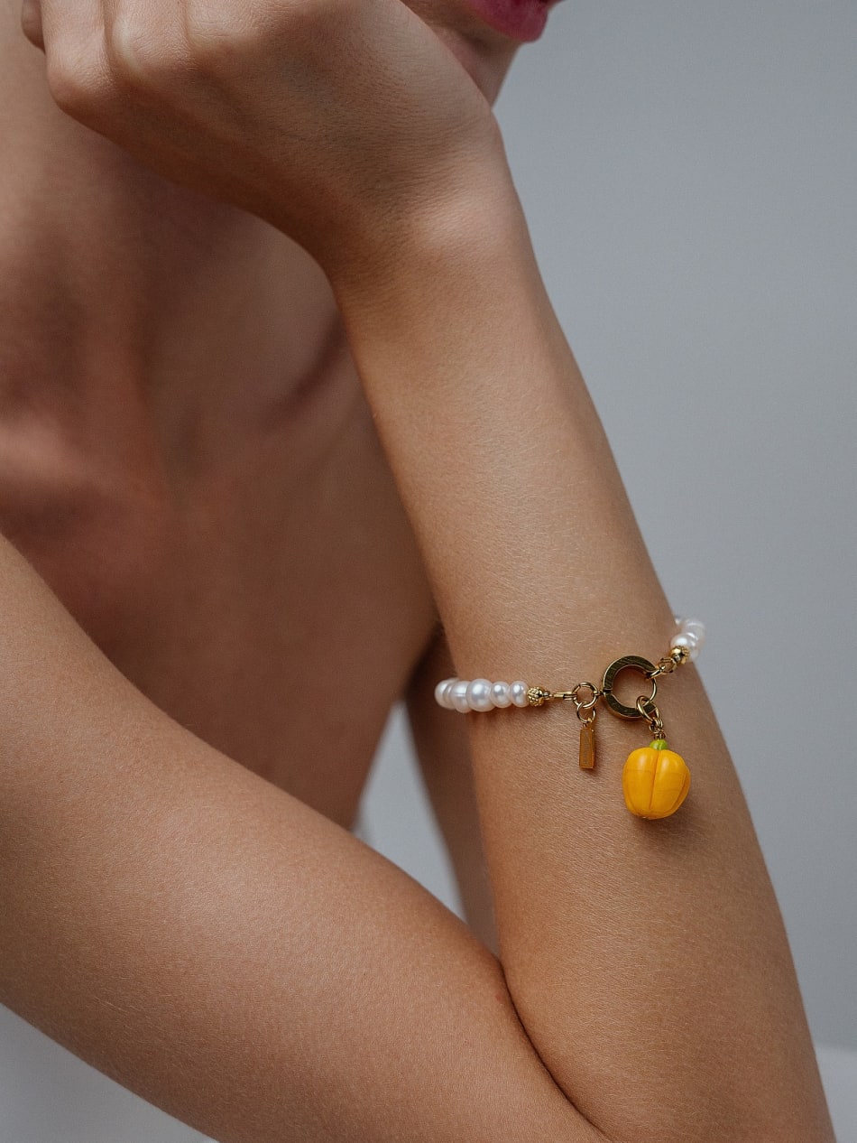 Pendant "Golden Bell" image 6