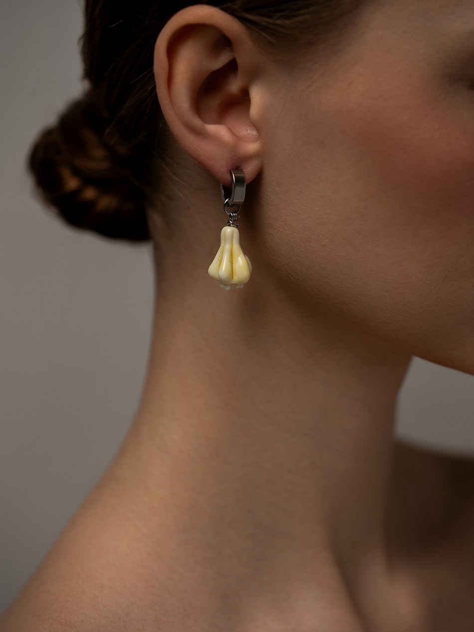 Pendant "Garlic Charm" image 4