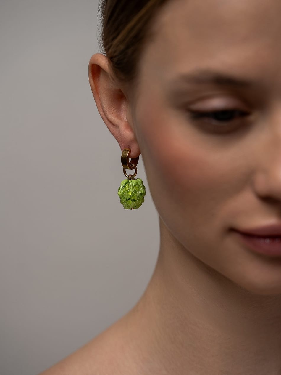 Earring "Emerald Raspberry" image 2