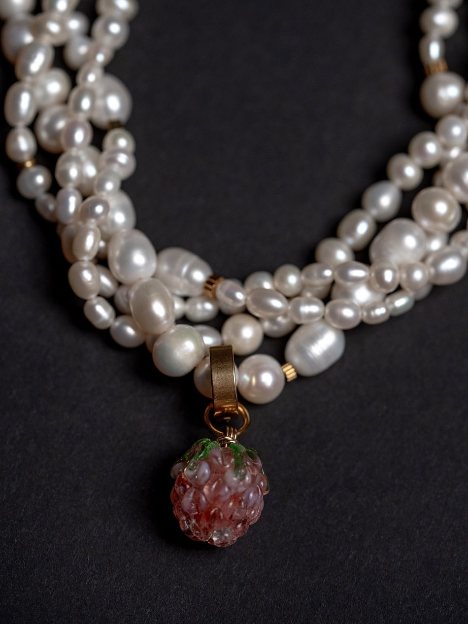 Necklace "Raspberry Reverie" image 3