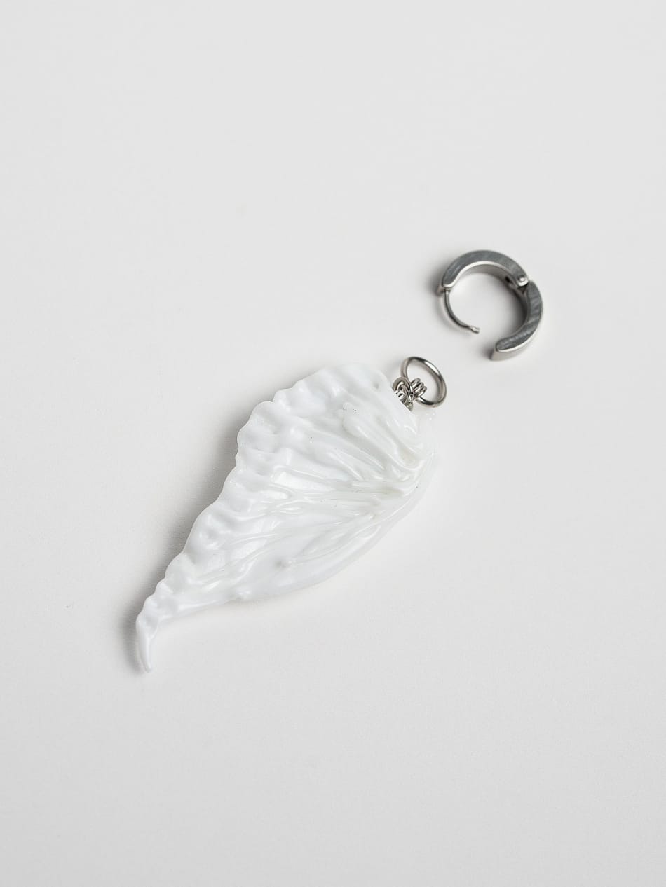 Pendant "White Wing" image 1