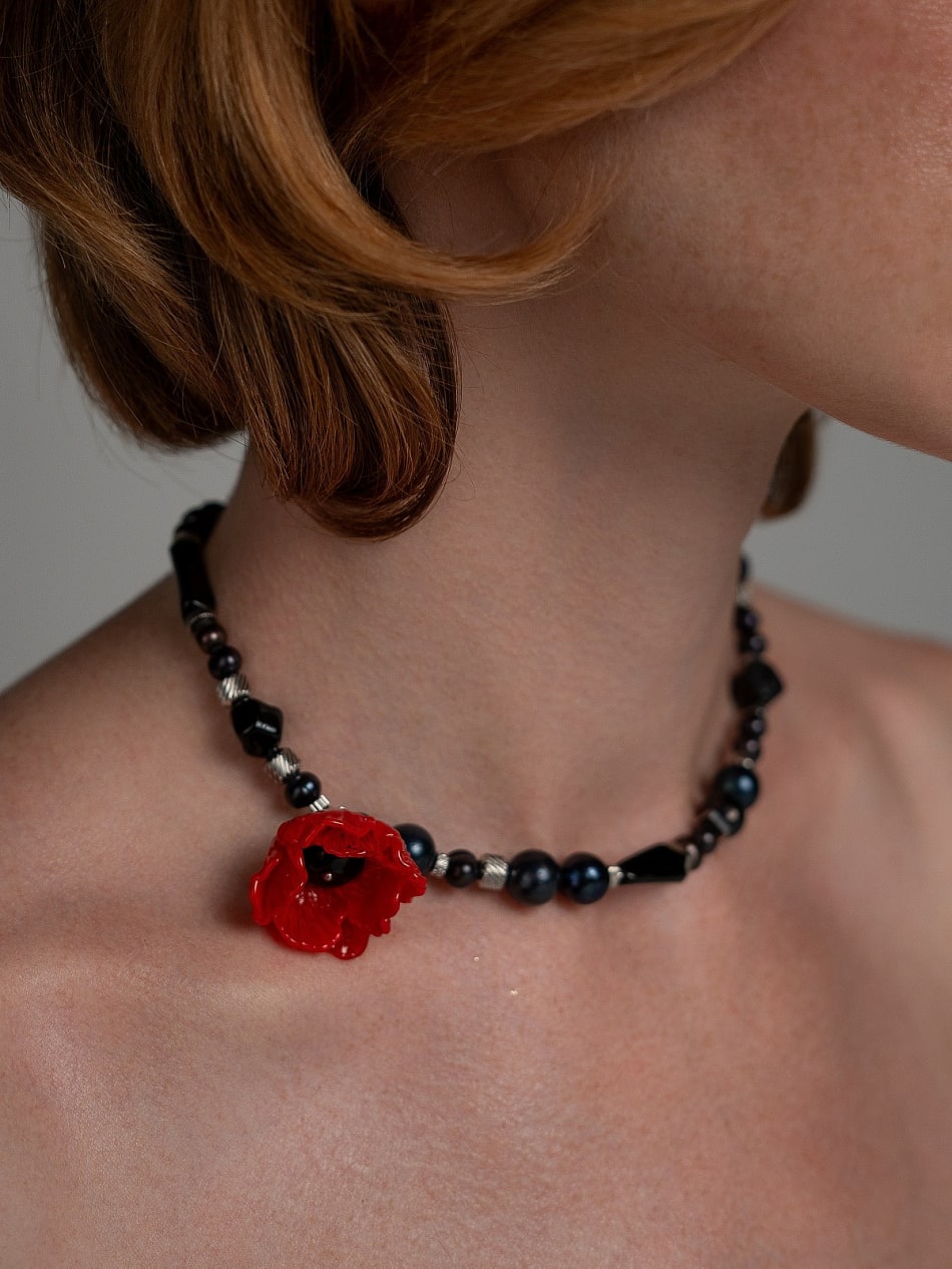 Necklace “Midnight Poppy”  image 3