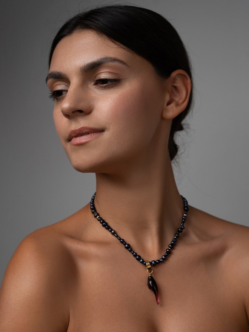Necklace “Hot After Dark” image 2