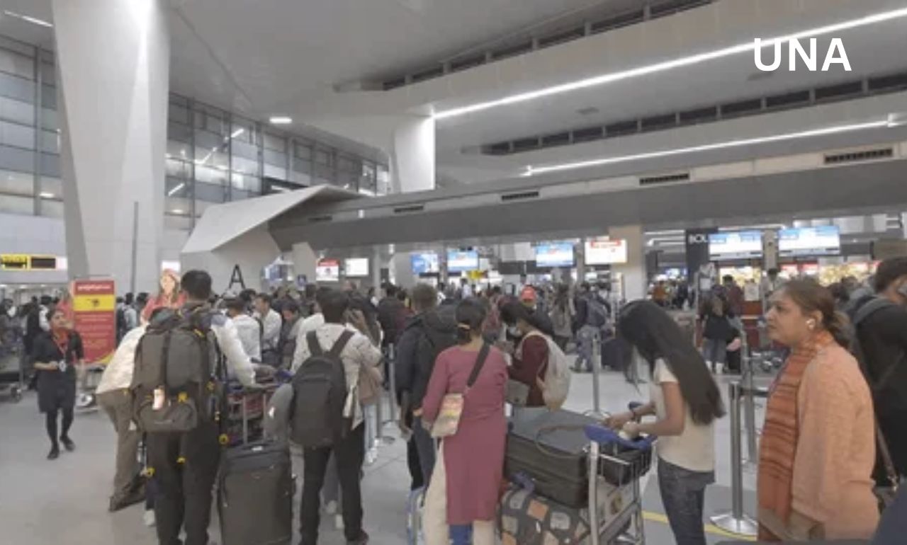 उड़ान अव्यवस्था पर इंडिगो की सफाई: “हमारी टास्क फोर्स लगातार काम कर रही है” उड़ान अव्यवस्था पर इंडिगो की सफाई: “हमारी टास्क फोर्स लगातार काम कर रही है”