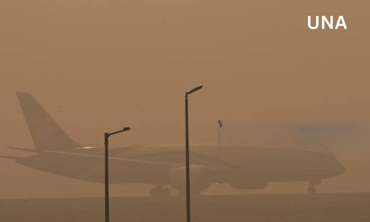 कोहरे का असर, दिल्ली से आने-जाने वाली उड़ानें बाधित कोहरे का असर, दिल्ली से आने-जाने वाली उड़ानें बाधित