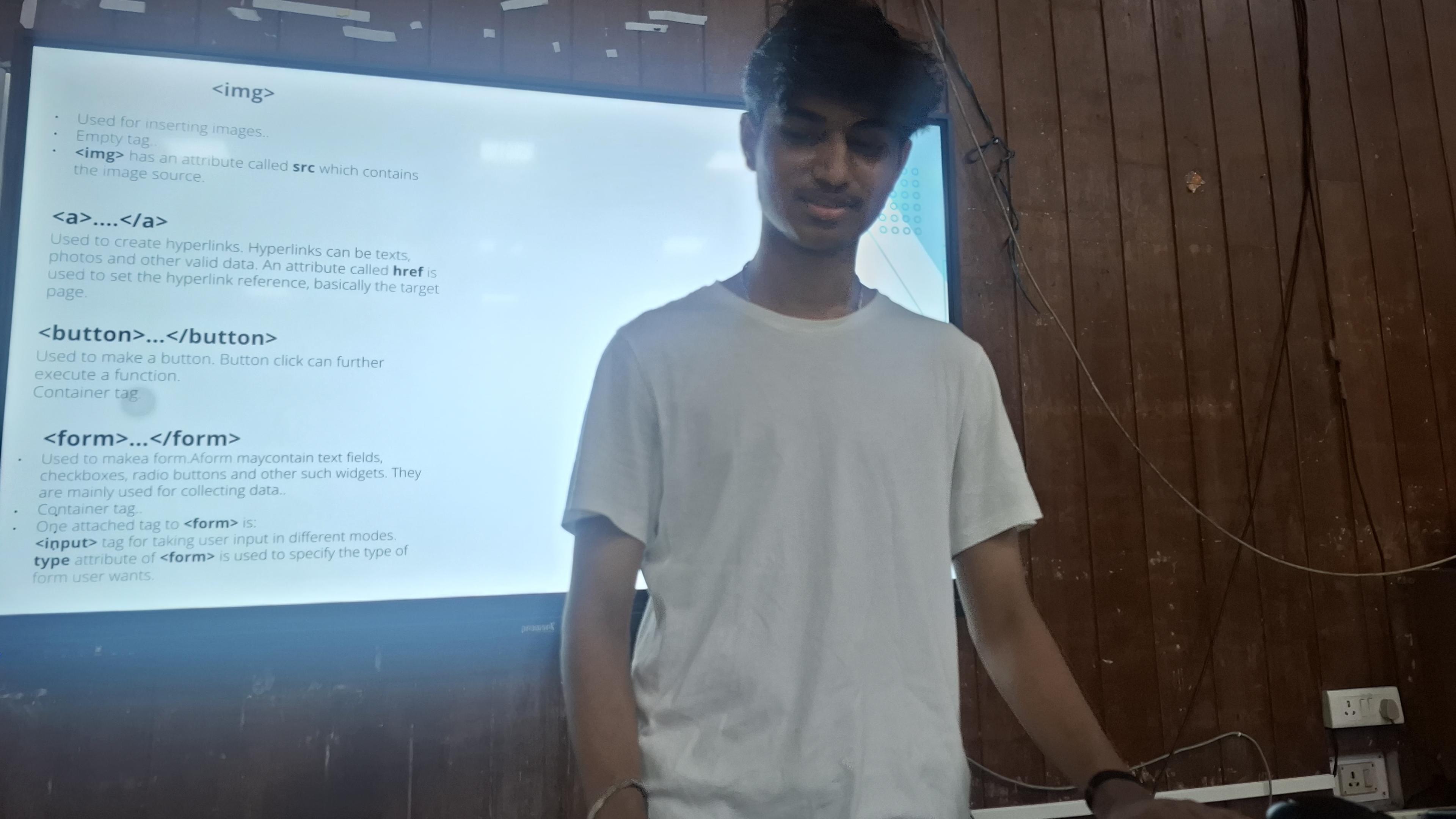 Gallery cmjyitq6a0000js047hqss3fi