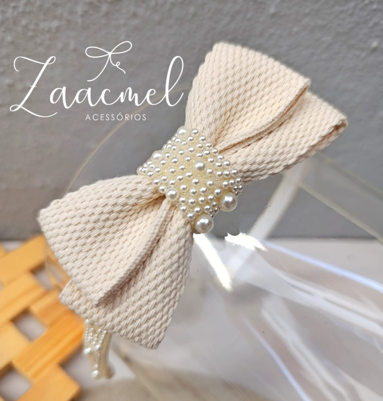 Laço Linho Bege Pérola Elegance