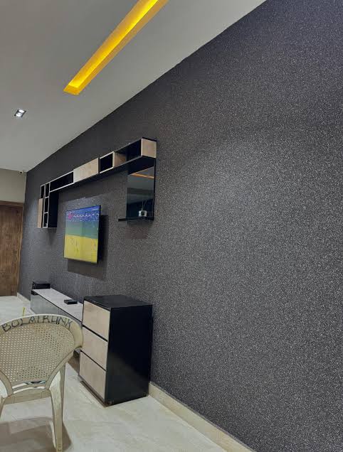 Marble trowel feature wall in an upscale corporate lobby