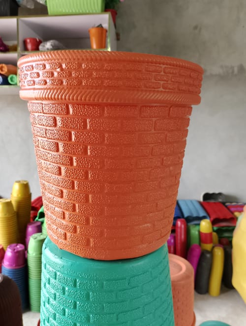 6 pots 9 inches || Extra large size|| Heavy pots||non breakable || Mix colors 