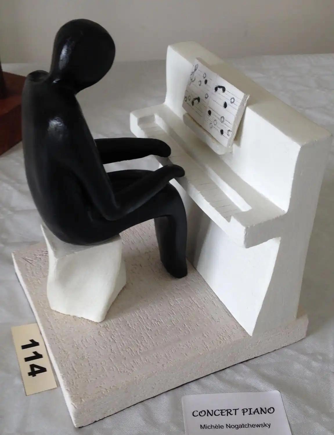114 Michèle Nogatchewsky