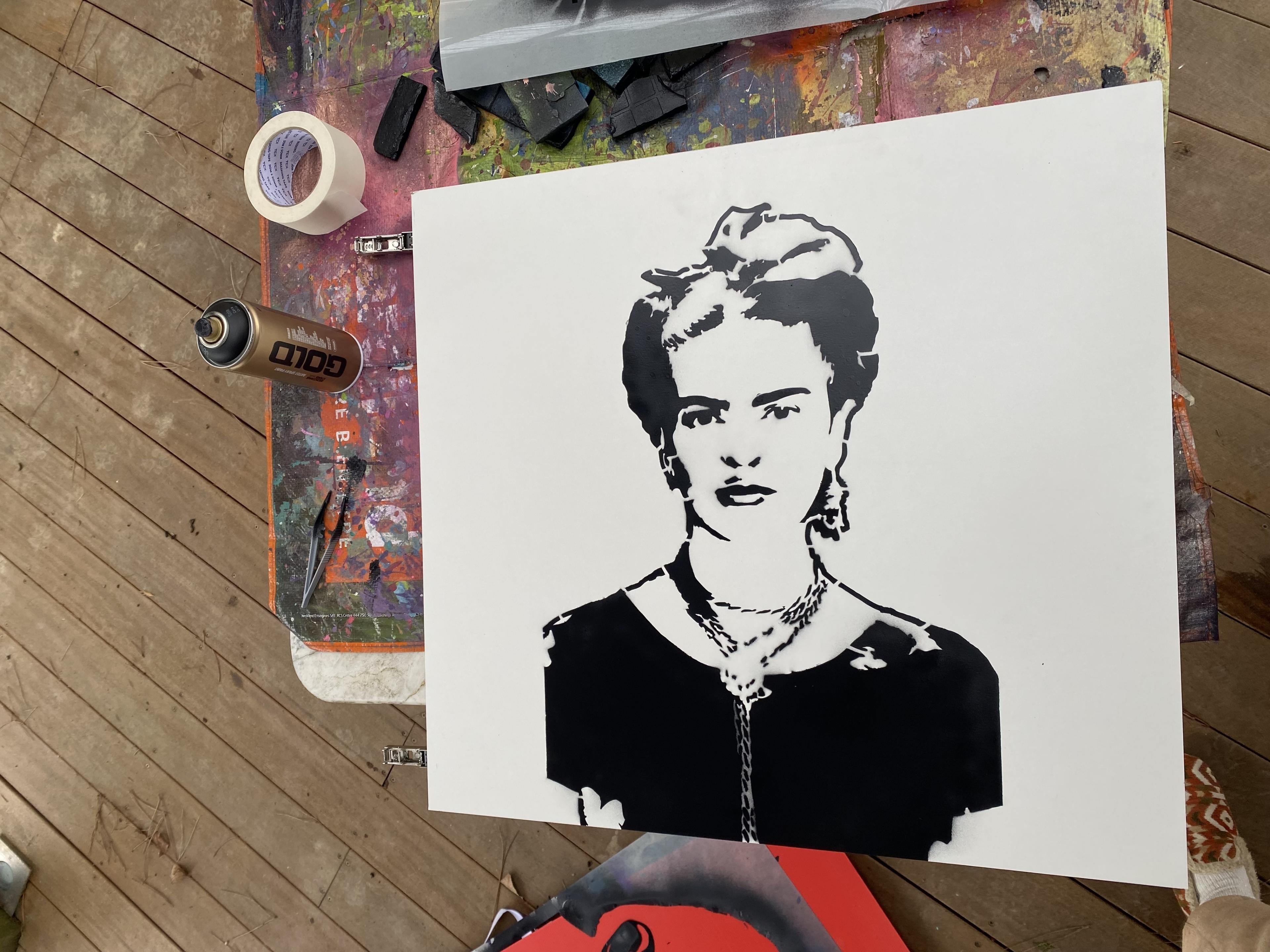 La porte Frida fraichement peinte