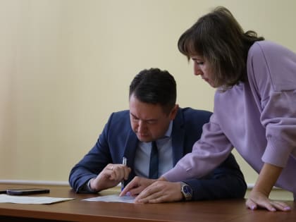 Руслан Бутов провёл приём граждан по личным вопросам