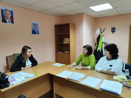 Елена Шмелева провела прием граждан