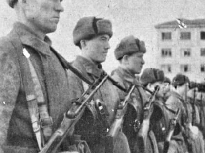 В памяти новомосковцев герои Сталиногорска – воины 172-й стрелковой дивизии