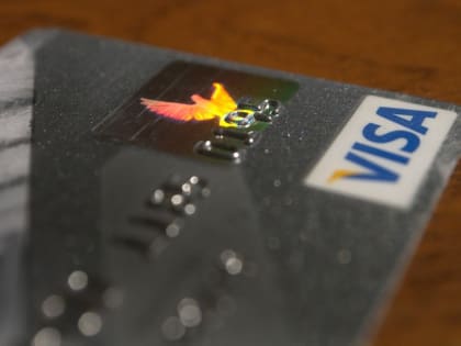 В Туле у местного жителя с банковской карты сняли почти 5 тысяч рублей