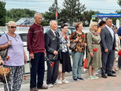 Надежда Козьякова почтила память павших в Великой Отечественной войне