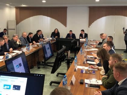 Руслан Бутов и Алексей Платонов обсудили подготовку Новомосковска к 100-летию