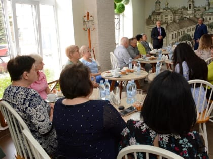 С медиками о насущном