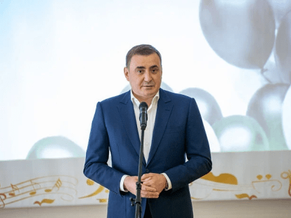 Тульский губернатор Дюмин поздравил сотрудников скорой помощи с профессиональным праздником