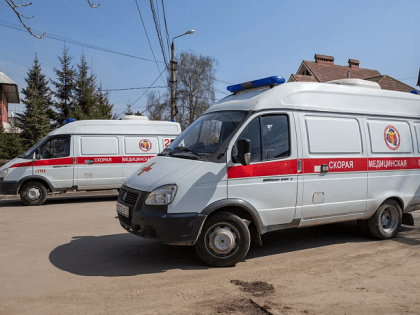 Ольга Слюсарева и Илья Беспалов поздравили работников скорой помощи с профессиональным праздником