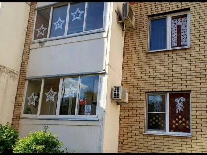 Туляки разместили на окнах квартир портреты своих героических предков