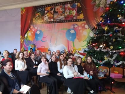 Олеся Филина наградила тульских педагогов