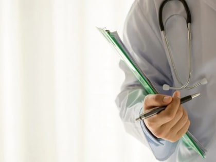 Для врачей разработали рекомендации по общению с пациентами