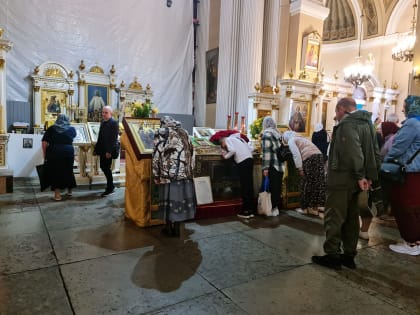 Паломническая поездка по святым местам Санкт-Петербурга