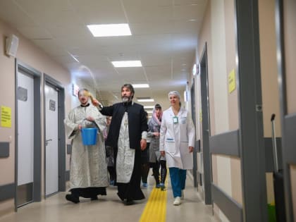 В Туле освятили новый онкоцентр