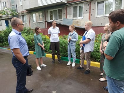 В Советском округе прошла приемка благоустроенных дворов