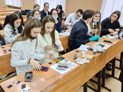 Студентов-бюджетников хотят обязать работать три года по распределению