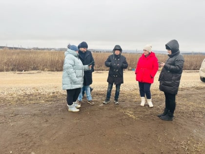 Борис Воловатов обсудил планы по благоустройству с жителями села Теплое