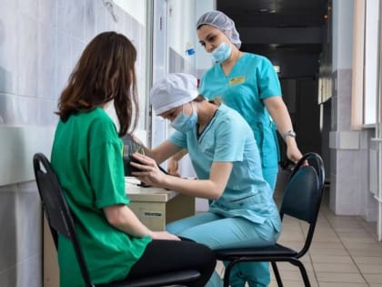 Более 7600 медсестёр трудятся в медучреждениях Тульской области