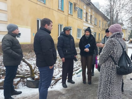 Дарья Герасимова обсудила с жителями Центрального округа ремонт дороги