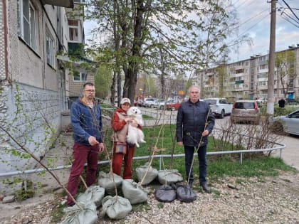 Владимир Суслин оказал содействие в озеленении дворов в Пролетарском округе