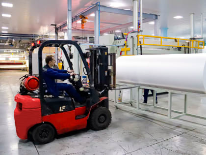 Новая линия спанбонда компании "Щекиноазот" работает в круглосуточном режиме