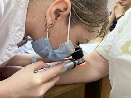 Более 30 жителей Тульской области проверили свои родинки у дерматолога