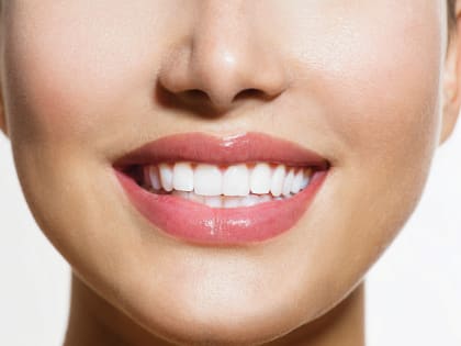 Тульский врач-стоматолог назвала самый вредный напиток для эмали зубов