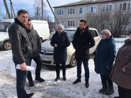 Тульский депутат обсудил с местными жителями ремонт подъездов по проекту «Наш город»