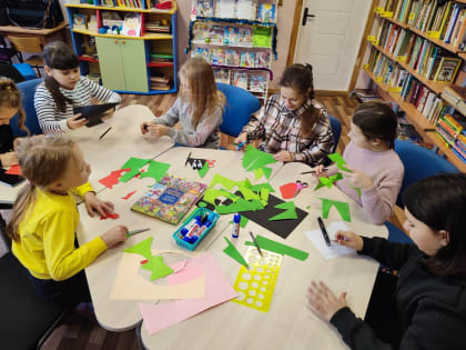 Мордвесский СБФ: «Творческий кружок «Любознайка» (6+)