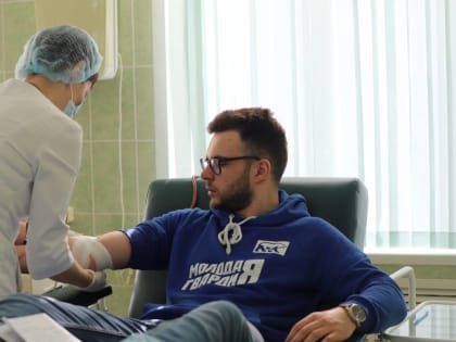 Волонтеры «Единой России» приняли участие в донорской акции